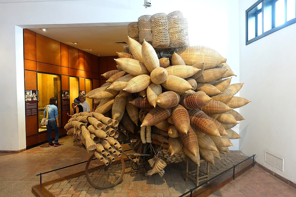 越南民族學博物館實景照片：Bike carrying fishtraps, used from 1982-1997 in Red River delta - Vietnam Museum of Ethnology - Hanoi, Vietnam - DSC02593