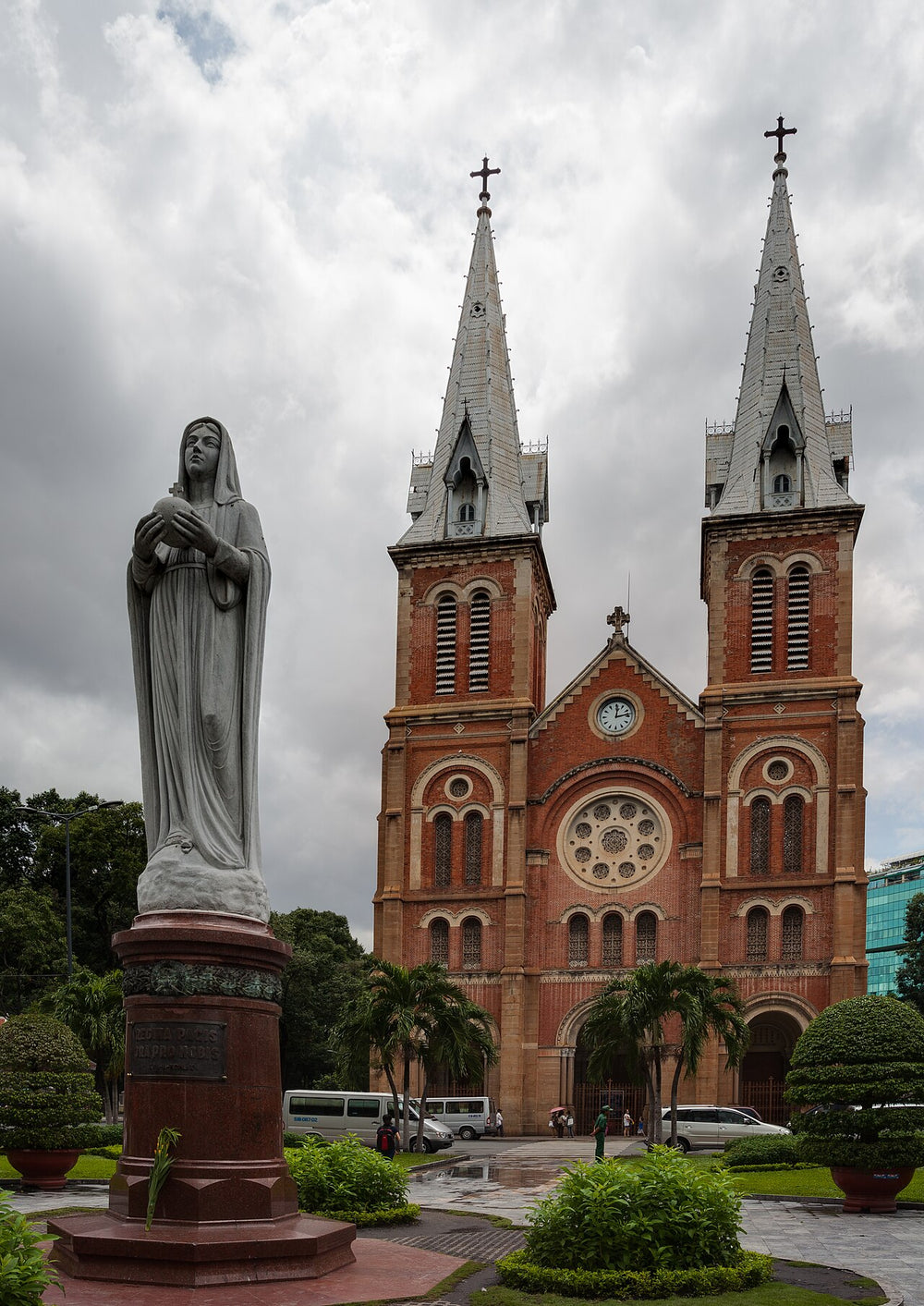 西貢聖母聖殿主教座堂實景照片：Basílica de Nuestra Señora, Ciudad Ho Chi Minh, Vietnam, 2013-08-14, DD 06