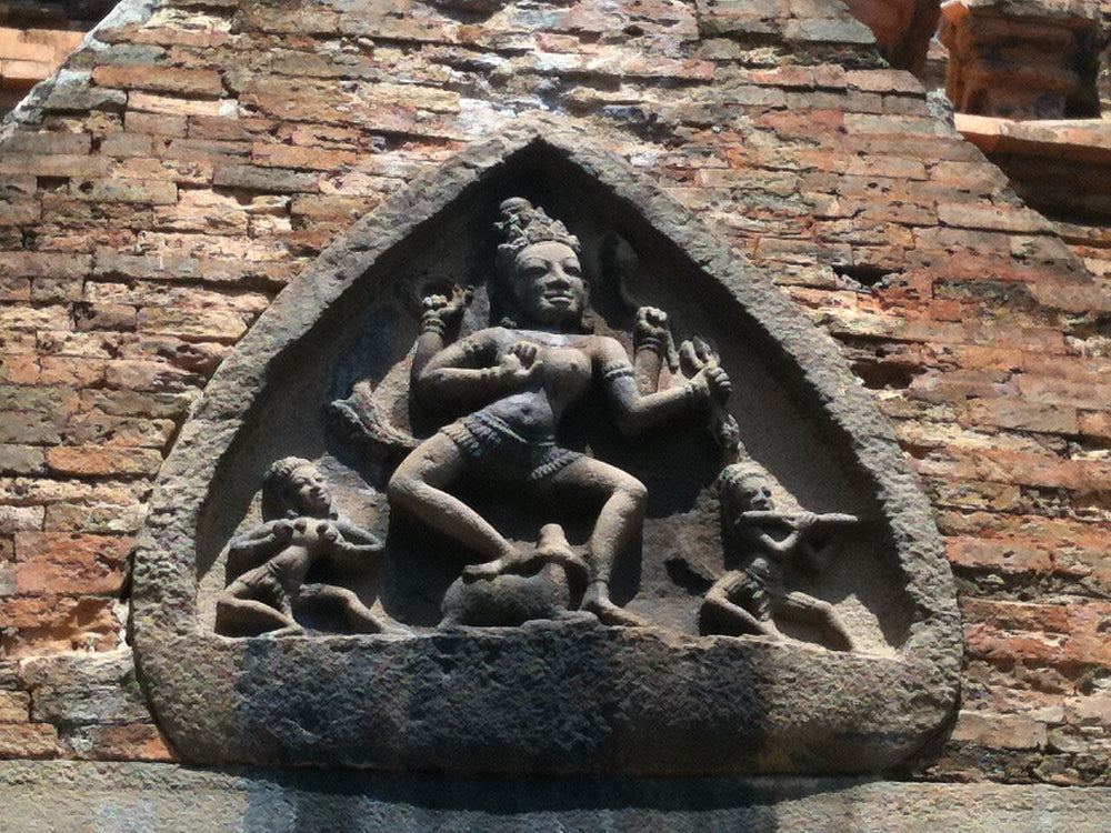芽莊婆那加占婆塔實景照片：Po Nagar tower temple east face, Mahisasuramardini Durga goddess on buffalo