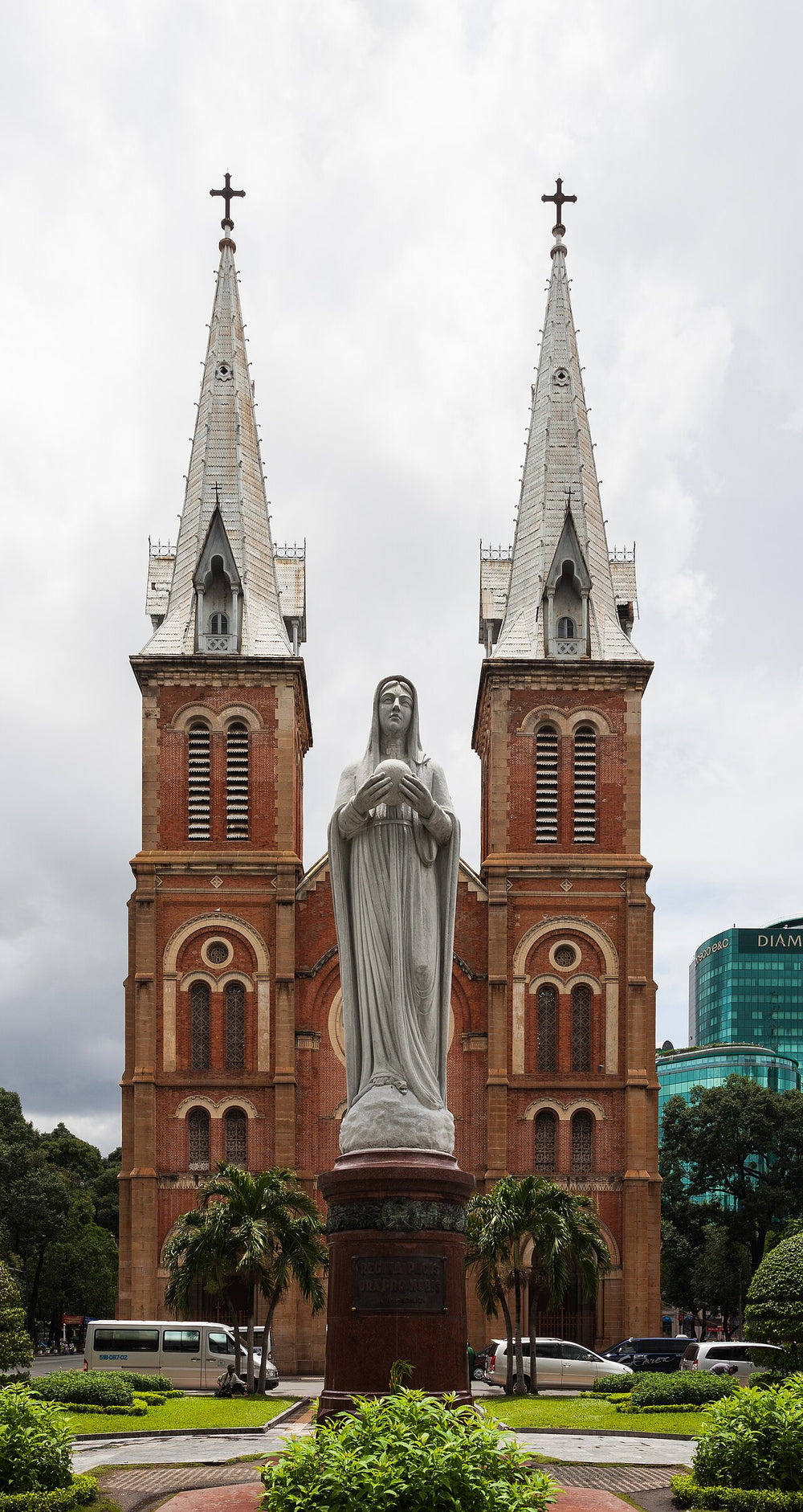 西貢聖母聖殿主教座堂實景照片：Basílica de Nuestra Señora, Ciudad Ho Chi Minh, Vietnam, 2013-08-14, DD 05