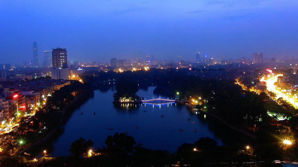 還劍湖與玉山祠實景照片：Hanoi west side