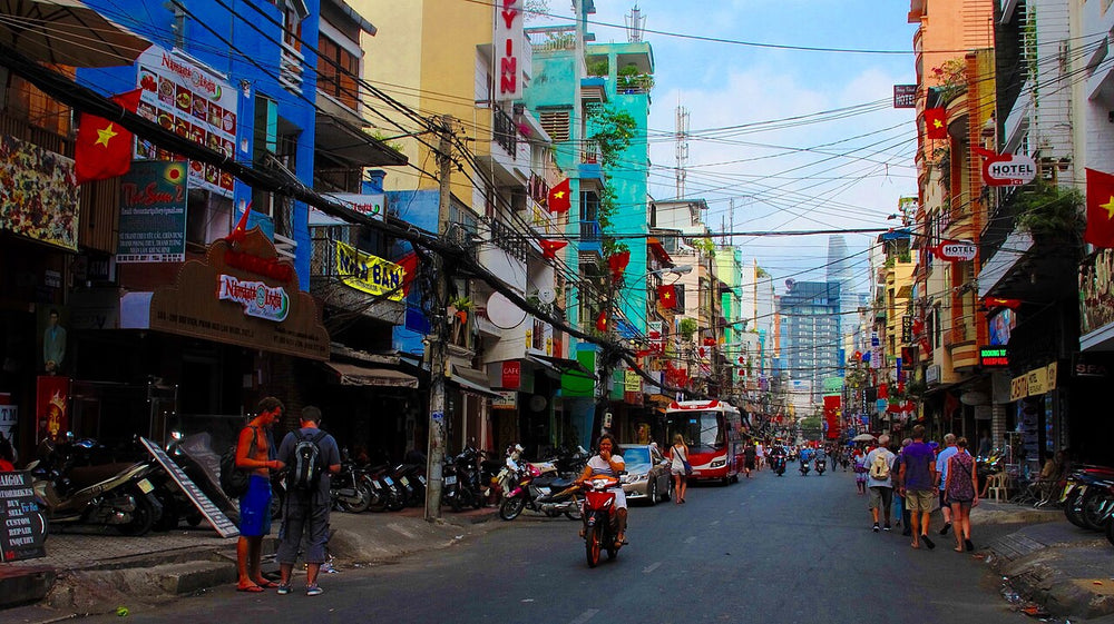 范五老街與裴援步行街實景照片：Bui Vien street,ward Phạm Ngũ Lão, Quận 1, TPHCM, Việt Nam - panoramio (1)