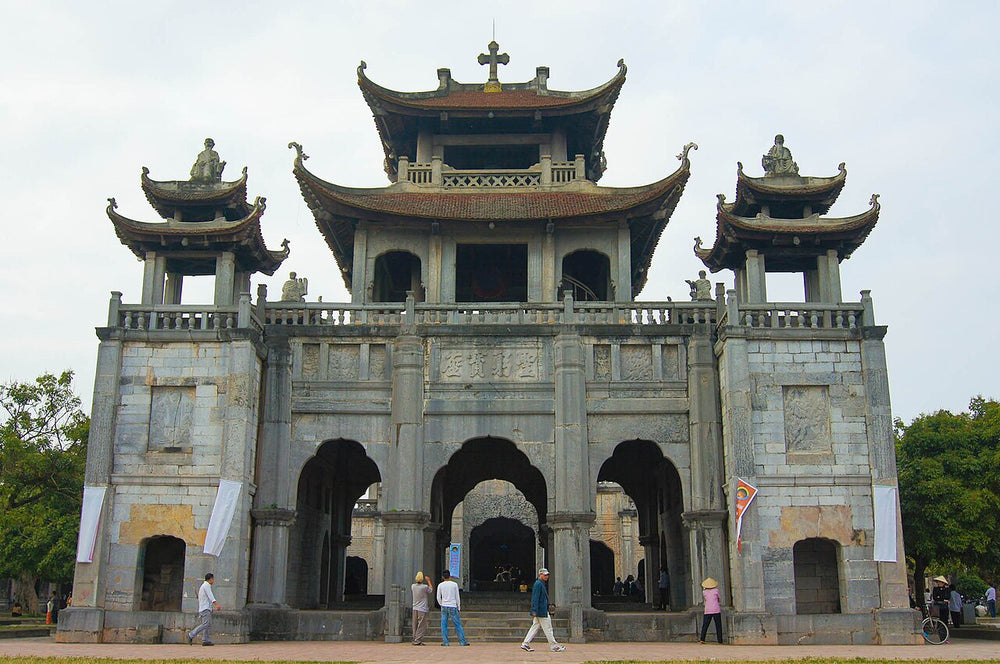 發艷石教堂實景照片：Phat Diem Cathedral (font)