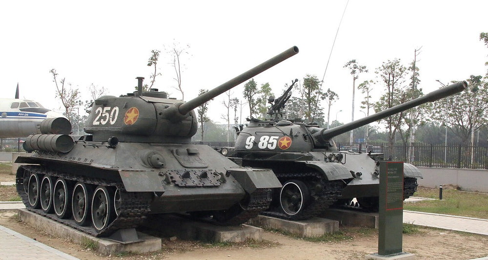 越南軍事歷史博物館實景照片：250 T-34 and 985 T-54B used to capture the South Vietnam HQ