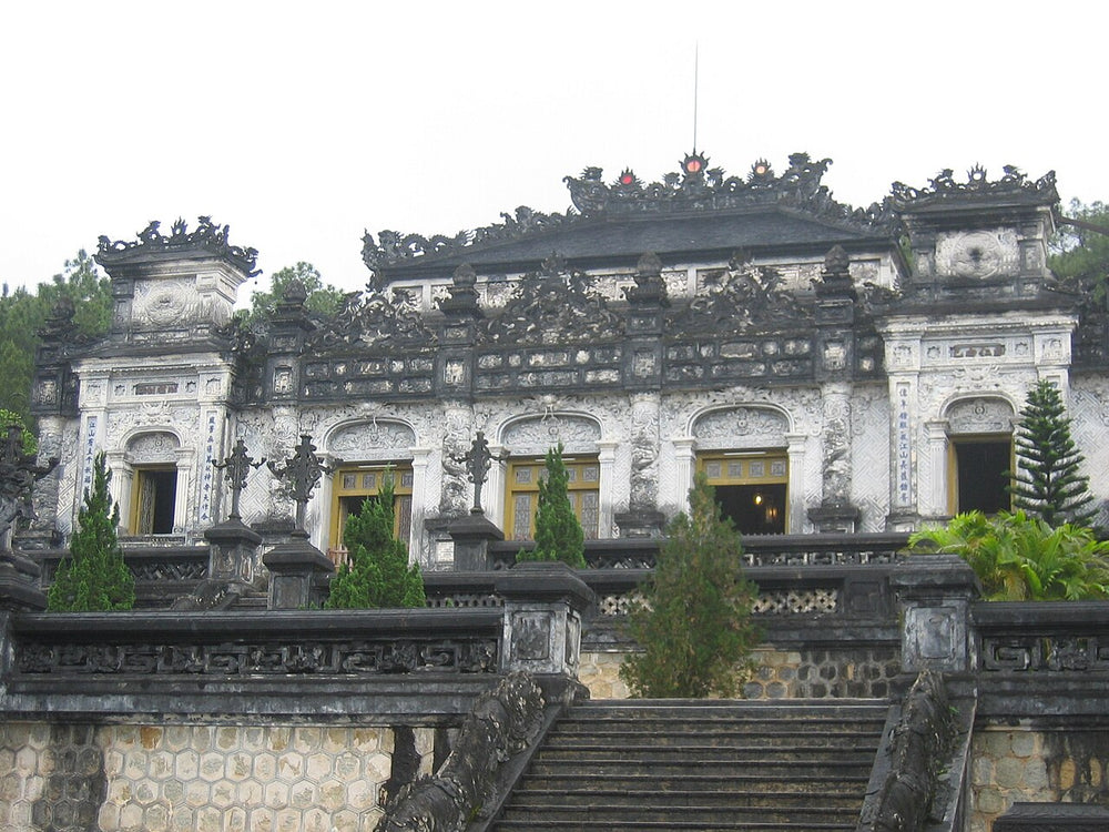 啟定帝陵實景照片：Grab von Khai Dinh Hauptgebäude Hue Vietnam