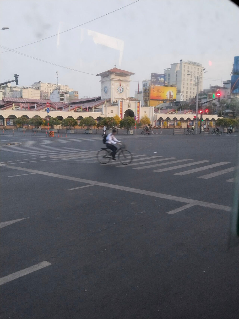 范五老街與裴援步行街實景照片：Đường Phạm Ngũ Lão