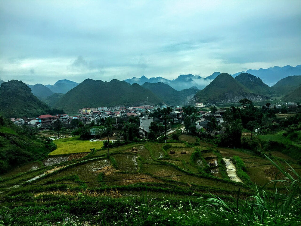 管壩雙山周邊的田地與聚落