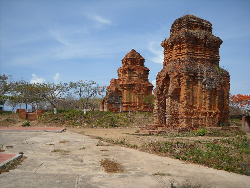 波沙努占婆塔實景照片：Tháp Po Sah Inu, Phan Thiết, Bình Thuận