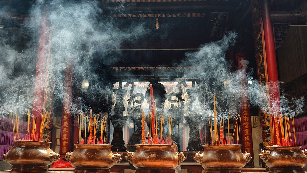 堤岸天后宮實景照片：Incensories at Thien Hau Temple, Ho Chi Minh City, 2016