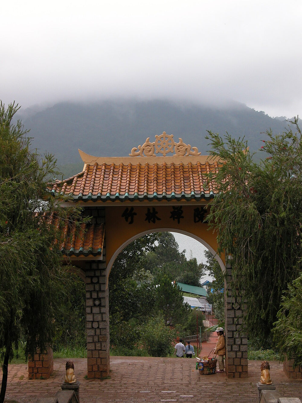 竹林禪院實景照片：ThienVienTrucLamDaLat view to the lake
