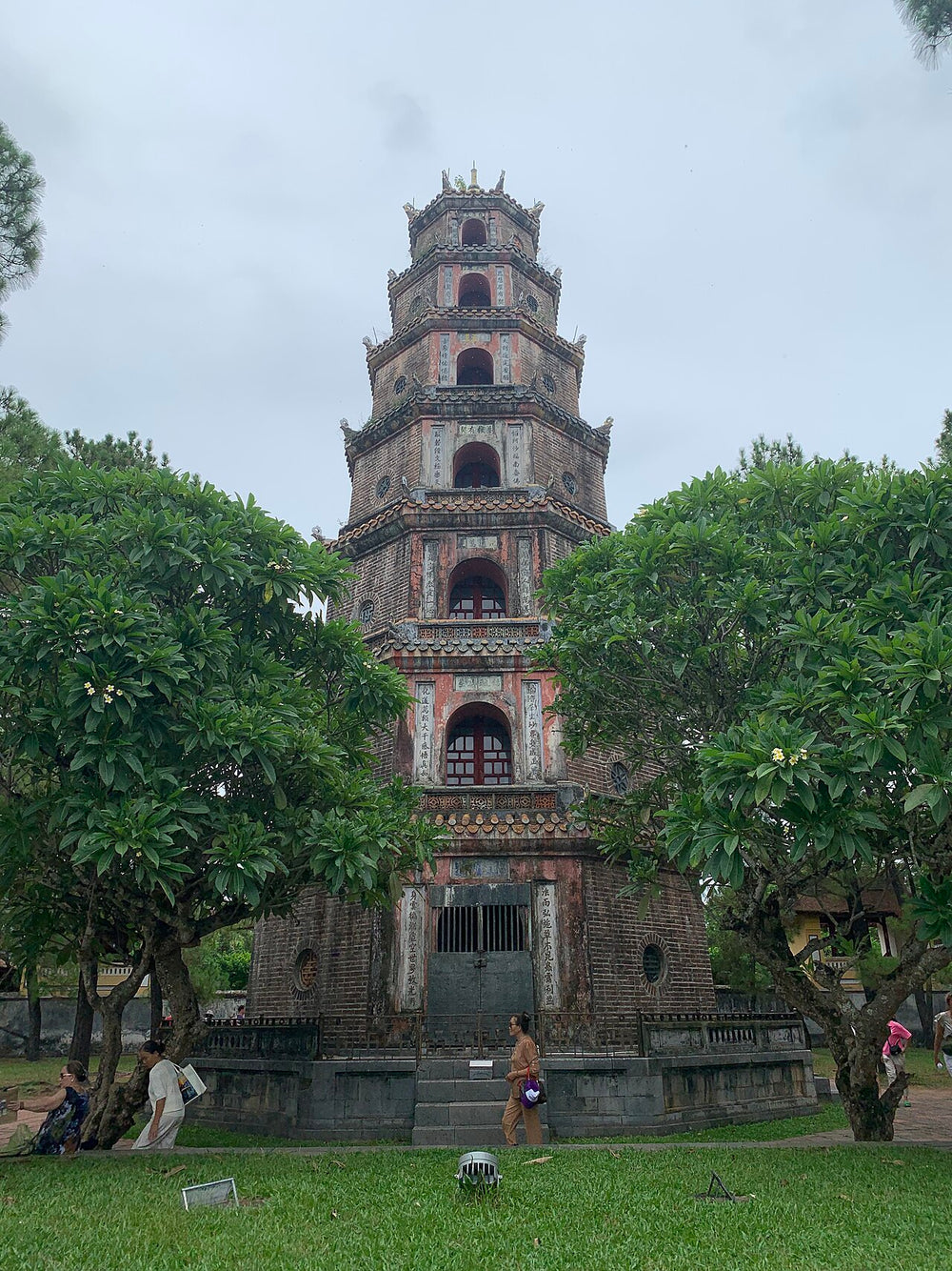 天姥寺實景照片：Chùa Thiên Mụ - Huế (2024) - img 01