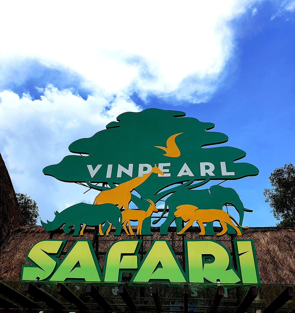 富國島 Vinpearl Safari 野生動物園實景照片：PQ 2022, Công viên hoang dã (1.Cổng chào Safari Phú Quốc) (3)